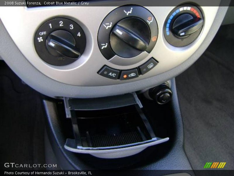 Cobalt Blue Metallic / Grey 2008 Suzuki Forenza