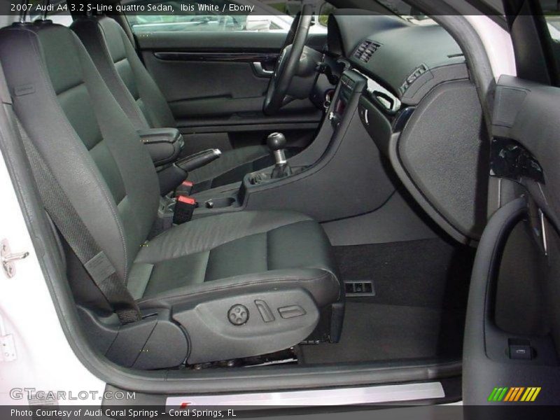 Ibis White / Ebony 2007 Audi A4 3.2 S-Line quattro Sedan