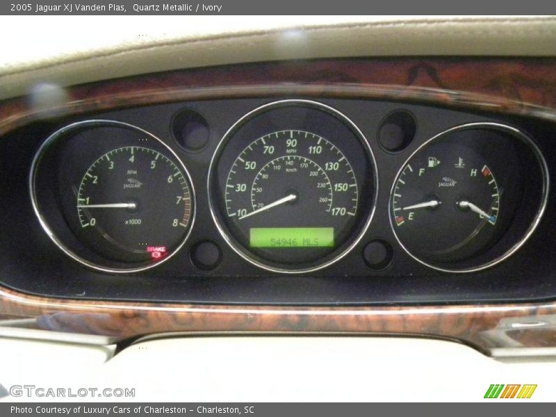 Quartz Metallic / Ivory 2005 Jaguar XJ Vanden Plas