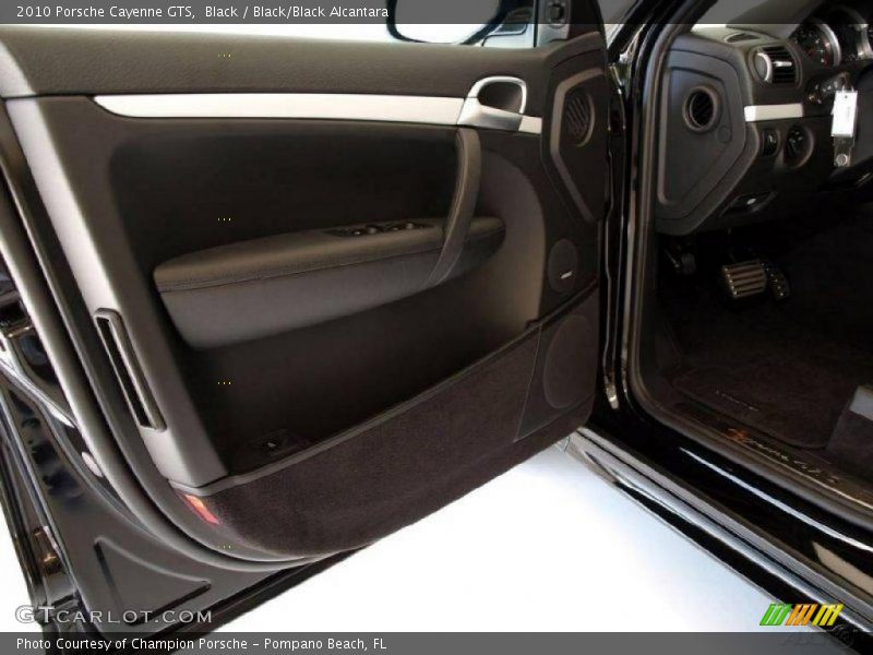Black / Black/Black Alcantara 2010 Porsche Cayenne GTS