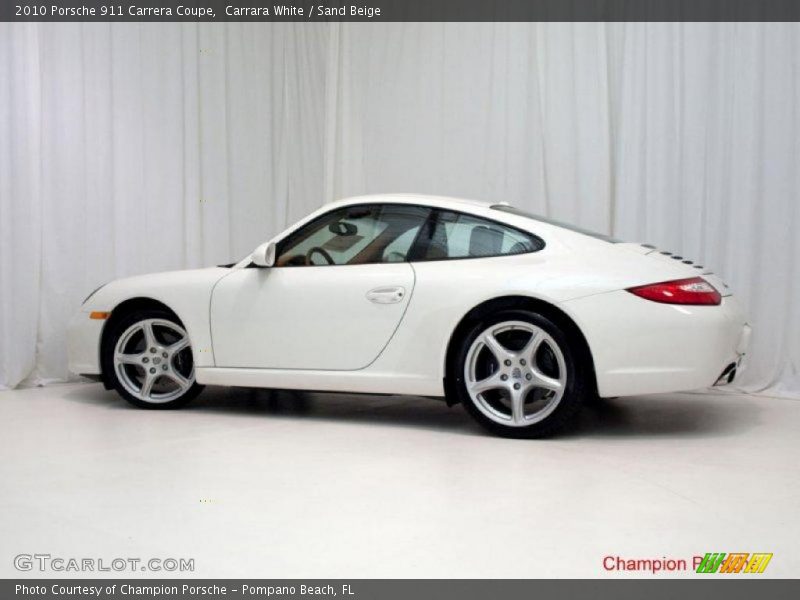 Carrara White / Sand Beige 2010 Porsche 911 Carrera Coupe