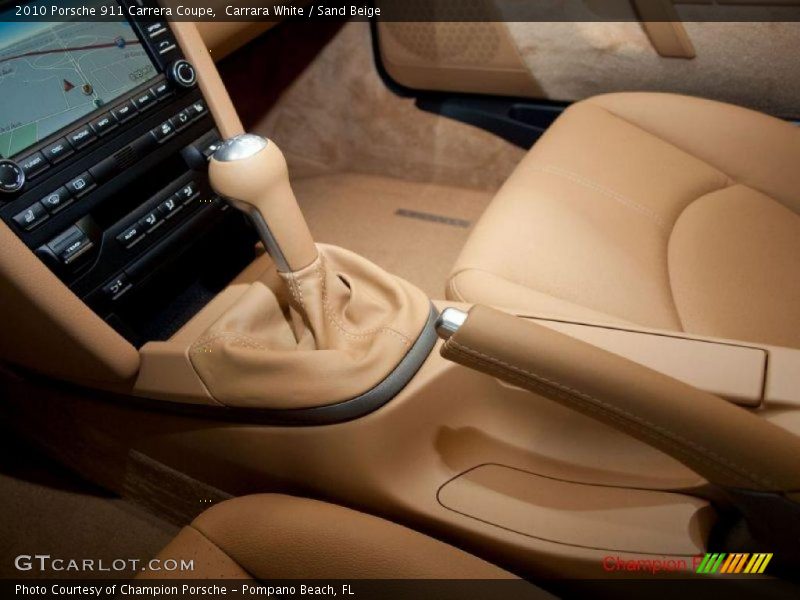 Carrara White / Sand Beige 2010 Porsche 911 Carrera Coupe