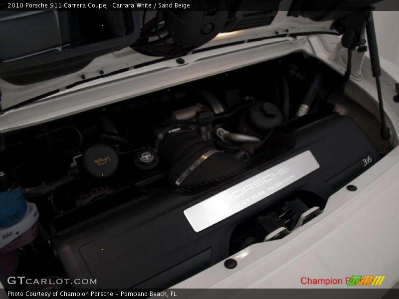 Carrara White / Sand Beige 2010 Porsche 911 Carrera Coupe