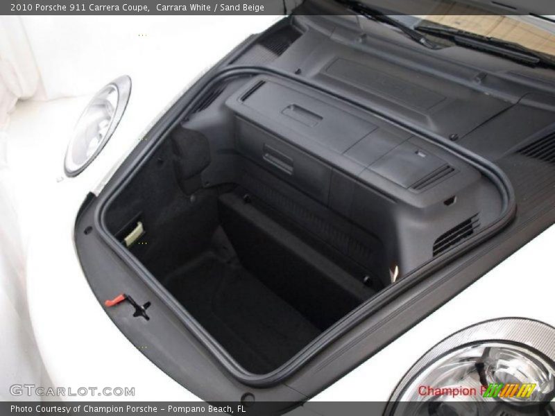 Carrara White / Sand Beige 2010 Porsche 911 Carrera Coupe