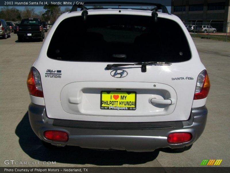 Nordic White / Gray 2003 Hyundai Santa Fe I4