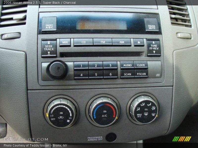Super Black / Charcoal 2006 Nissan Altima 2.5 S
