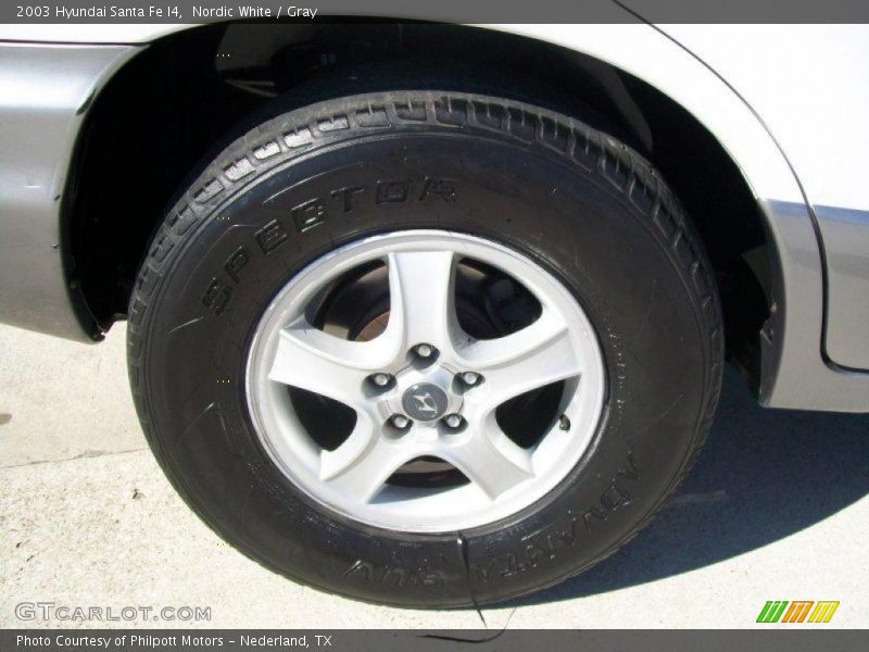 Nordic White / Gray 2003 Hyundai Santa Fe I4