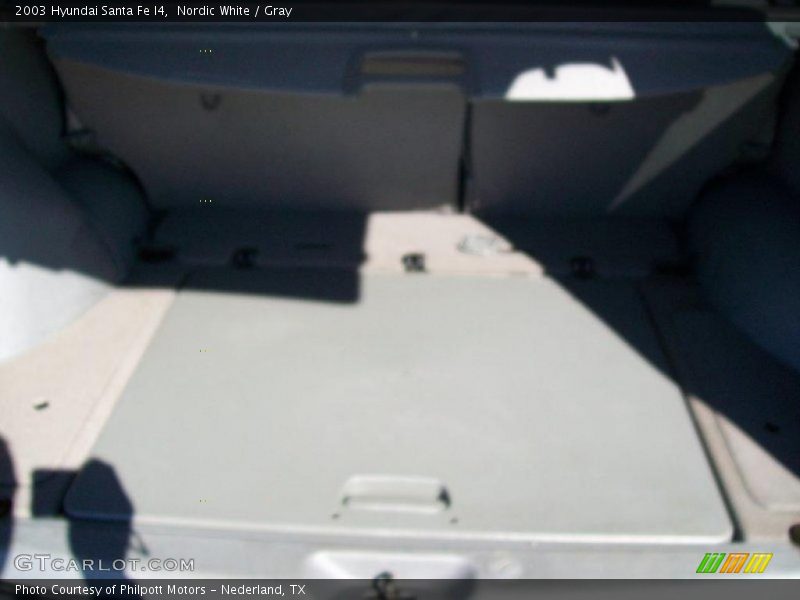 Nordic White / Gray 2003 Hyundai Santa Fe I4