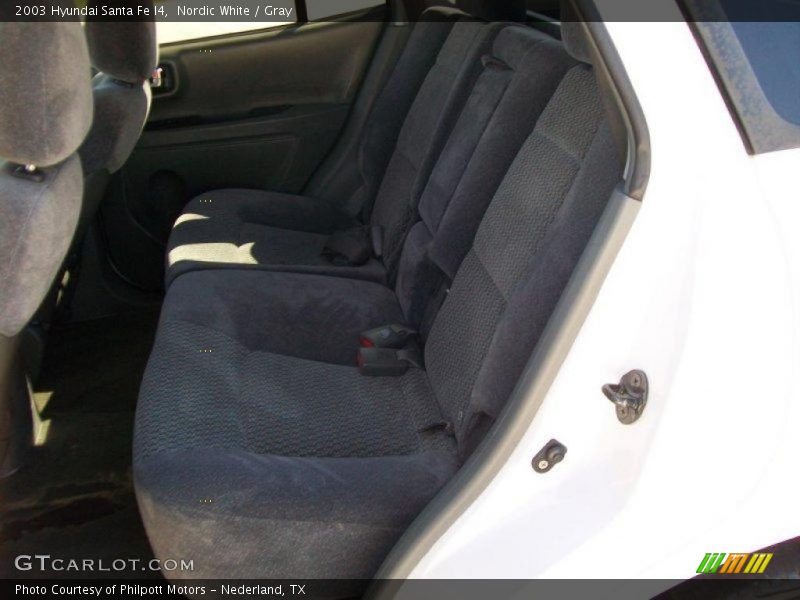 Nordic White / Gray 2003 Hyundai Santa Fe I4