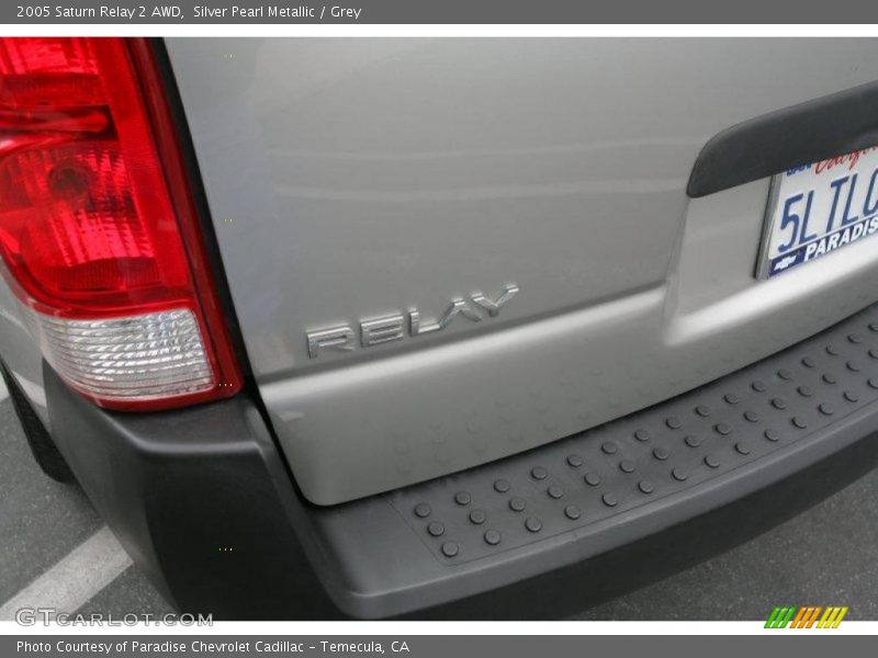 Silver Pearl Metallic / Grey 2005 Saturn Relay 2 AWD