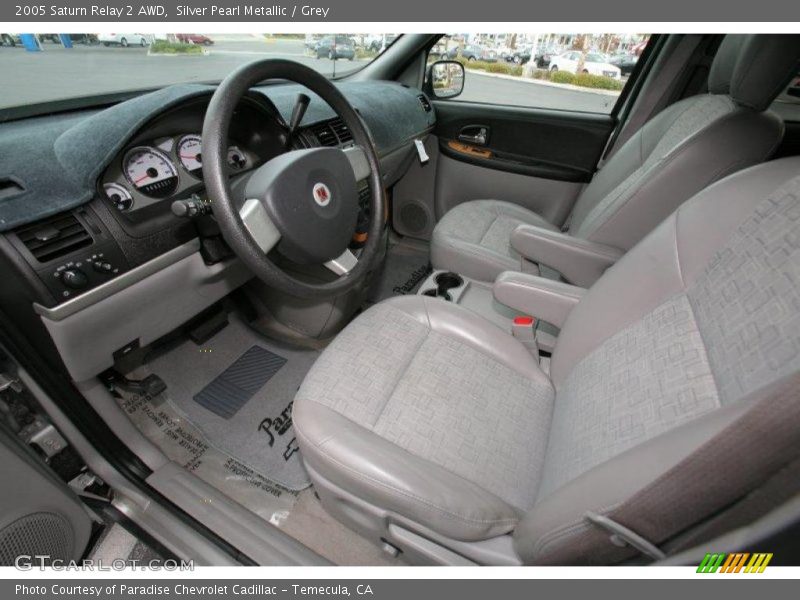 Silver Pearl Metallic / Grey 2005 Saturn Relay 2 AWD