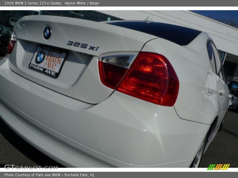 Alpine White / Beige 2006 BMW 3 Series 325xi Sedan