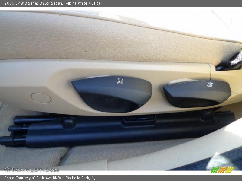 Alpine White / Beige 2006 BMW 3 Series 325xi Sedan