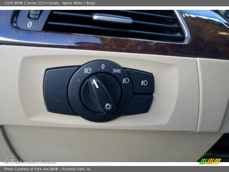 Alpine White / Beige 2006 BMW 3 Series 325xi Sedan