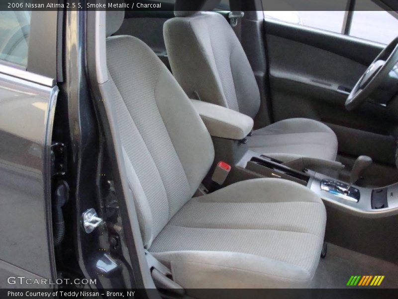 Smoke Metallic / Charcoal 2006 Nissan Altima 2.5 S
