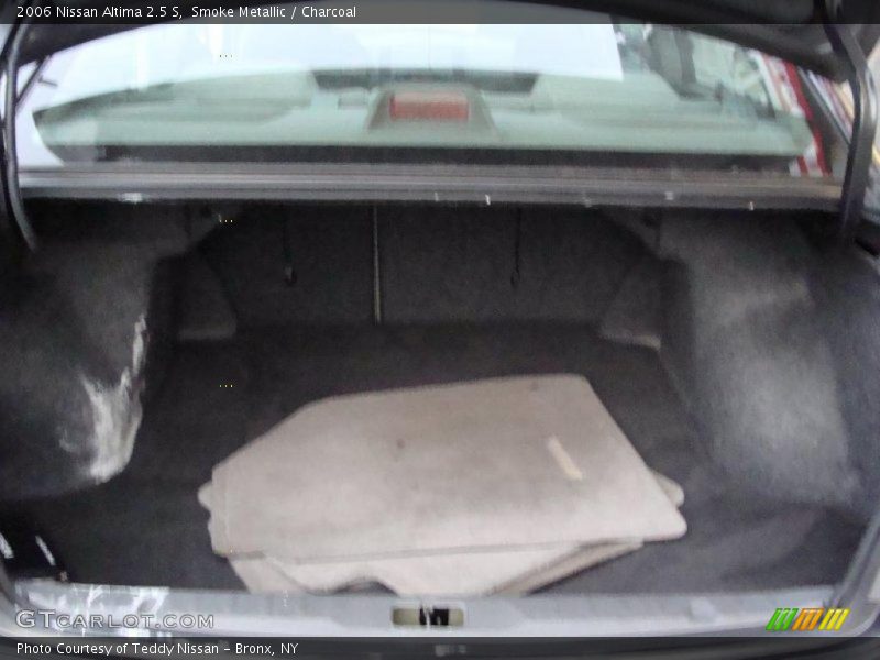 Smoke Metallic / Charcoal 2006 Nissan Altima 2.5 S