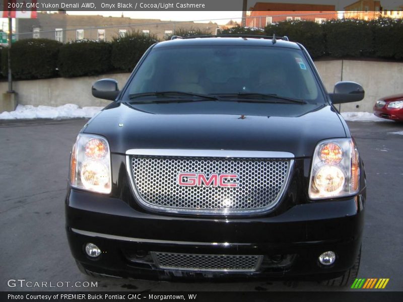 Onyx Black / Cocoa/Light Cashmere 2007 GMC Yukon Denali AWD