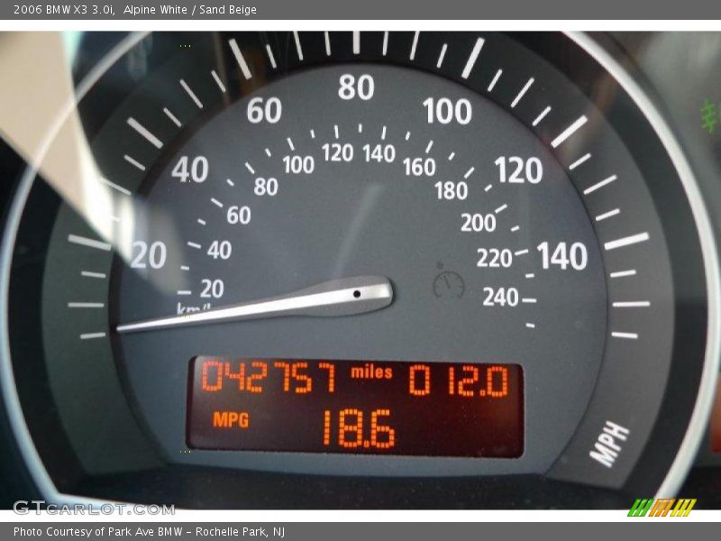 Alpine White / Sand Beige 2006 BMW X3 3.0i