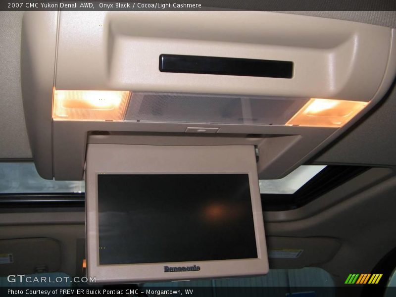 Onyx Black / Cocoa/Light Cashmere 2007 GMC Yukon Denali AWD