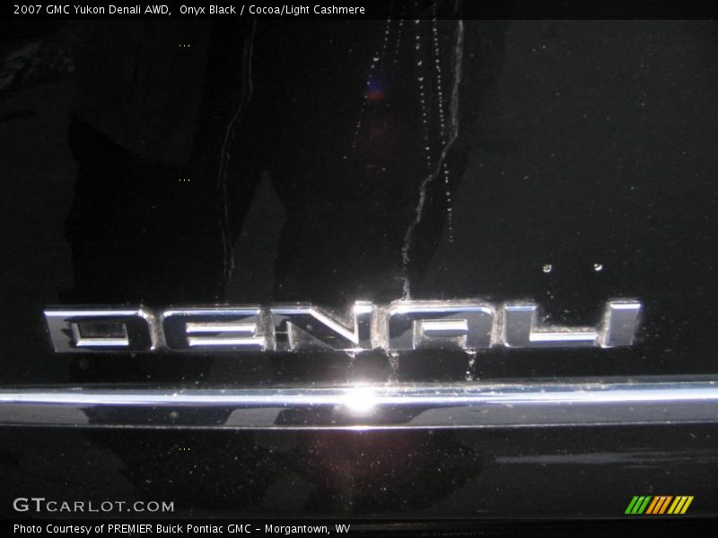 Onyx Black / Cocoa/Light Cashmere 2007 GMC Yukon Denali AWD