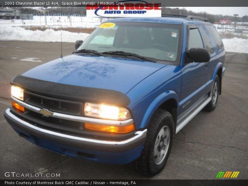 Space Blue Metallic / Medium Gray 2001 Chevrolet Blazer LS 4x4