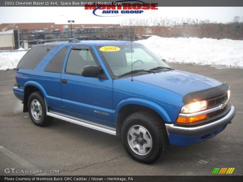 Space Blue Metallic / Medium Gray 2001 Chevrolet Blazer LS 4x4