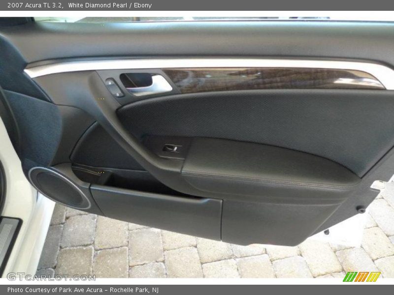White Diamond Pearl / Ebony 2007 Acura TL 3.2