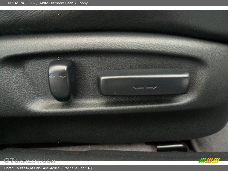 White Diamond Pearl / Ebony 2007 Acura TL 3.2