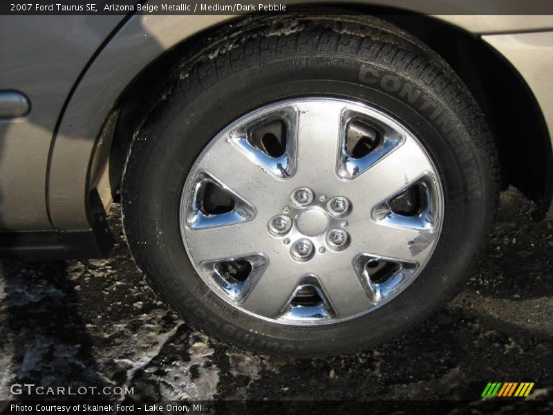 Arizona Beige Metallic / Medium/Dark Pebble 2007 Ford Taurus SE