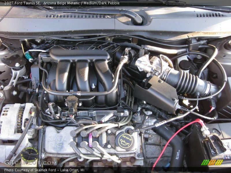 Arizona Beige Metallic / Medium/Dark Pebble 2007 Ford Taurus SE
