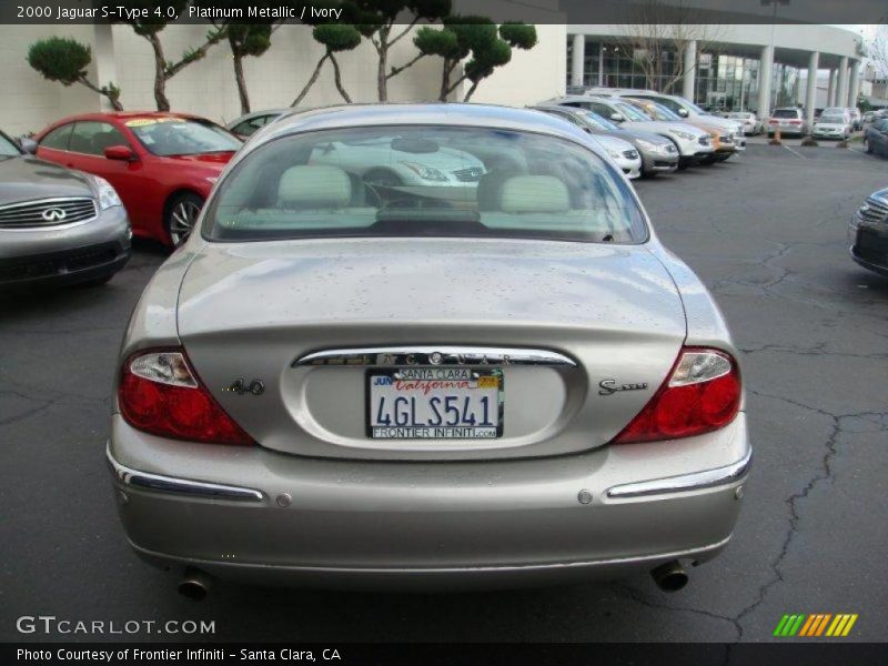 Platinum Metallic / Ivory 2000 Jaguar S-Type 4.0