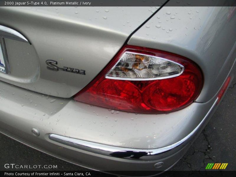 Platinum Metallic / Ivory 2000 Jaguar S-Type 4.0