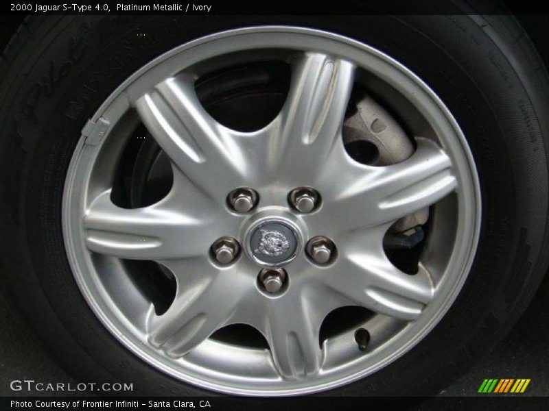 Platinum Metallic / Ivory 2000 Jaguar S-Type 4.0