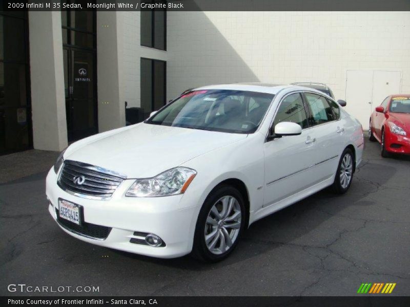 Moonlight White / Graphite Black 2009 Infiniti M 35 Sedan