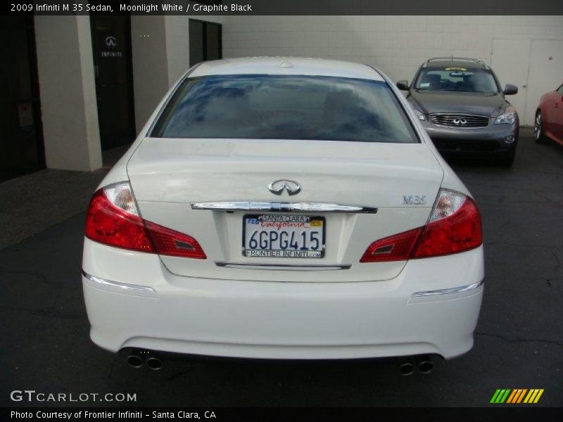 Moonlight White / Graphite Black 2009 Infiniti M 35 Sedan