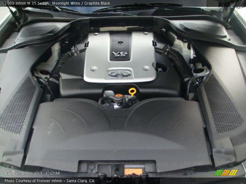 Moonlight White / Graphite Black 2009 Infiniti M 35 Sedan