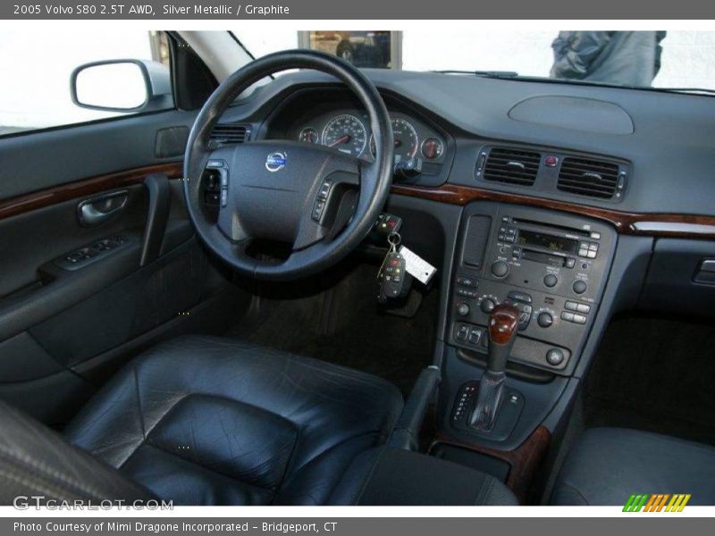 Silver Metallic / Graphite 2005 Volvo S80 2.5T AWD