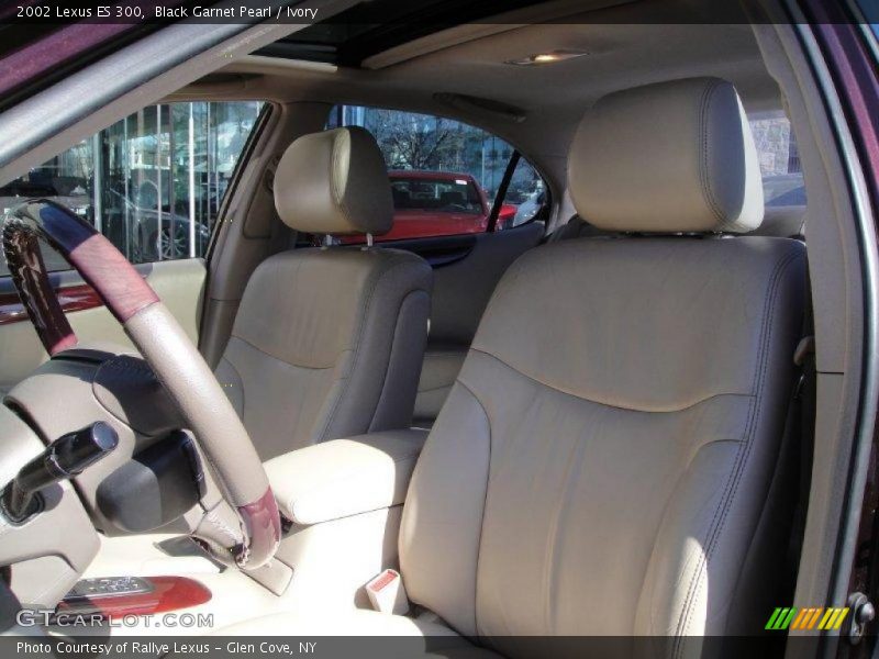 Black Garnet Pearl / Ivory 2002 Lexus ES 300