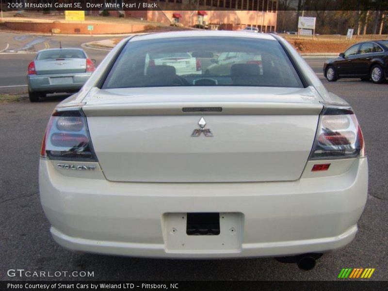 Dover White Pearl / Black 2006 Mitsubishi Galant SE