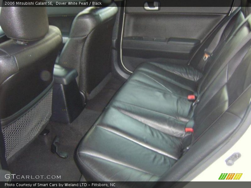 Dover White Pearl / Black 2006 Mitsubishi Galant SE
