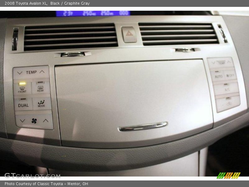 Black / Graphite Gray 2008 Toyota Avalon XL