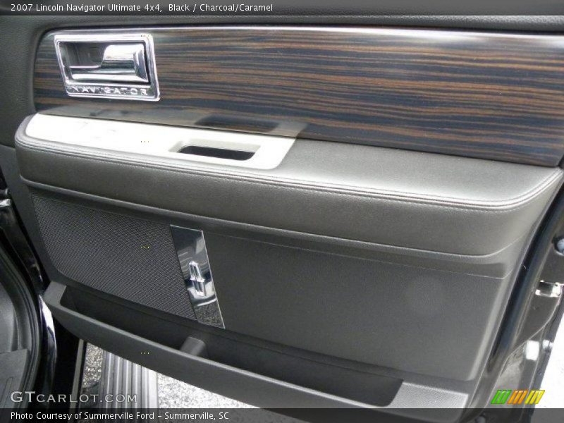 Black / Charcoal/Caramel 2007 Lincoln Navigator Ultimate 4x4