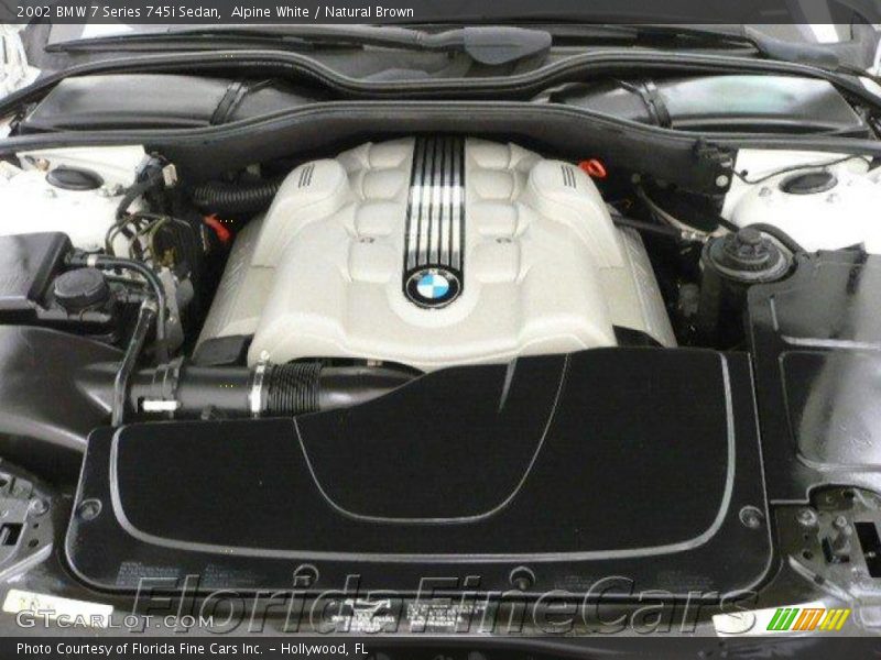 Alpine White / Natural Brown 2002 BMW 7 Series 745i Sedan