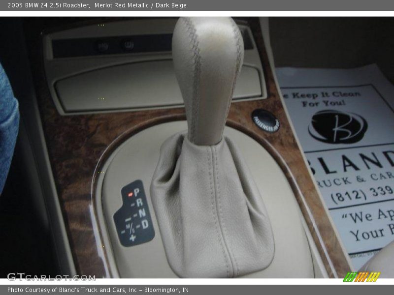 Merlot Red Metallic / Dark Beige 2005 BMW Z4 2.5i Roadster