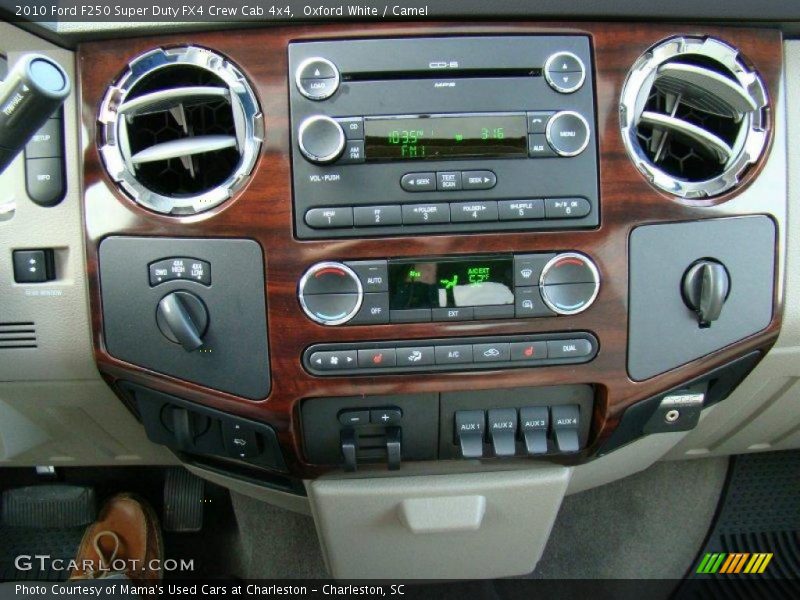 Oxford White / Camel 2010 Ford F250 Super Duty FX4 Crew Cab 4x4