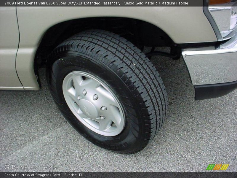Pueblo Gold Metallic / Medium Pebble 2009 Ford E Series Van E350 Super Duty XLT Extended Passenger