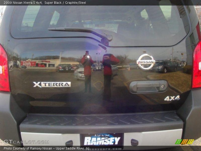 Super Black / Graphite/Steel 2009 Nissan Xterra S 4x4