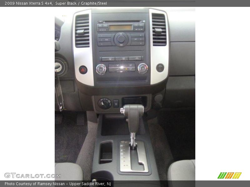 Super Black / Graphite/Steel 2009 Nissan Xterra S 4x4