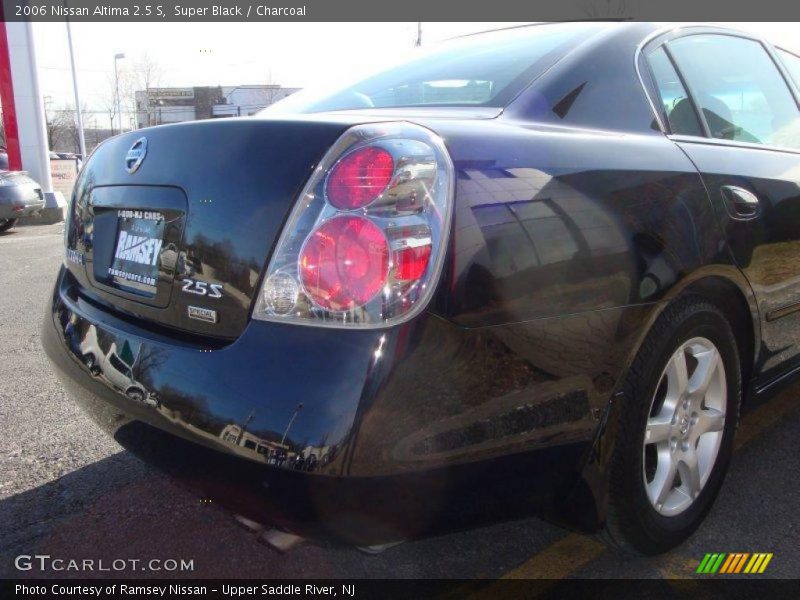 Super Black / Charcoal 2006 Nissan Altima 2.5 S