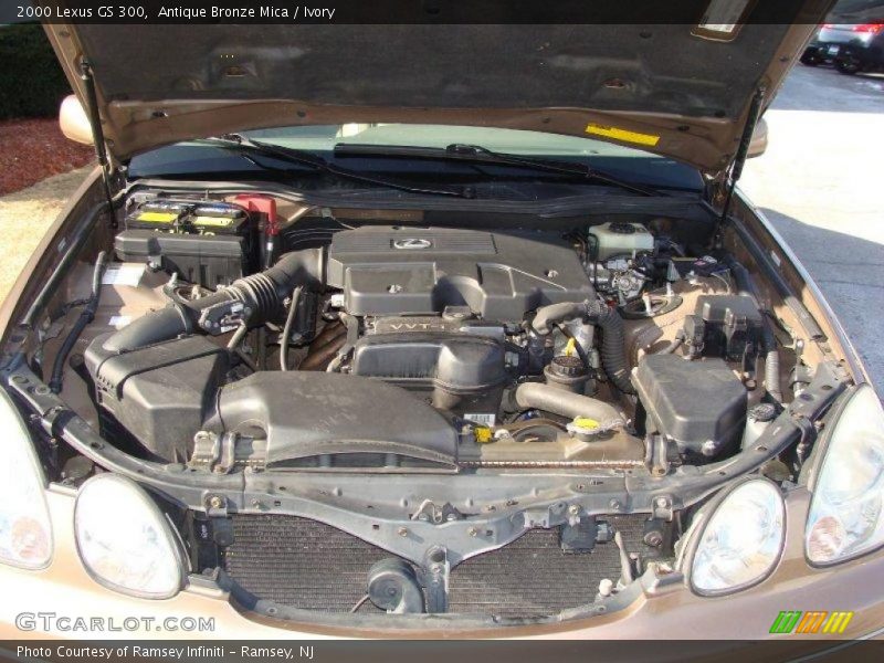 Antique Bronze Mica / Ivory 2000 Lexus GS 300